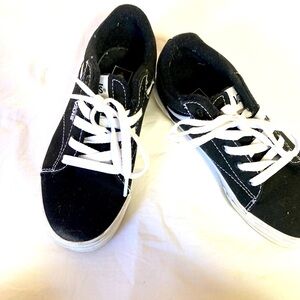 Kids black and white VANS sneakers size 1